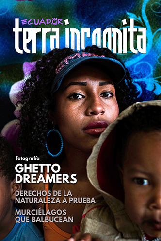 Portada de la revista Ecuador Terra Incognita No. 125: Las c&aacute;rceles no se tragan solo a quienes mantienen confinados, sino que el drama y la estigmatizaci&oacute;n alcanzan a sus familiares y allegados. Foto: Johis Alarc&oacute;n