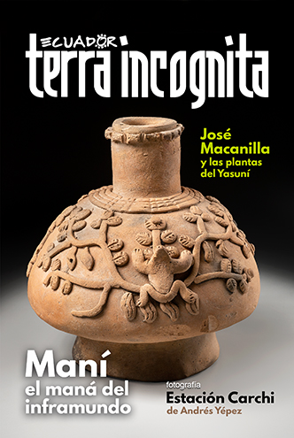 Portada de la revista Ecuador Terra Incognita No. 134: El man&iacute; aparece con frecuencia en nuestra arqueolog&iacute;a, como en esta botella de la cultura Jama Coaque (350 a.C.-1532 d.C.). Foto: Christoph Hirtz / Museo del Alabado