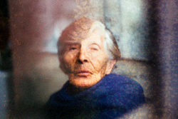 Doña Luz Elvira Vallejo Vallejo, abuela del director de Eco de Luz, en su casa en Riobamba. Foto: Misha Vallejo Doña Luz Elvira Vallejo Vallejo, abuela del director de Eco de Luz, en su casa en Riobamba. Foto: Misha Vallejo